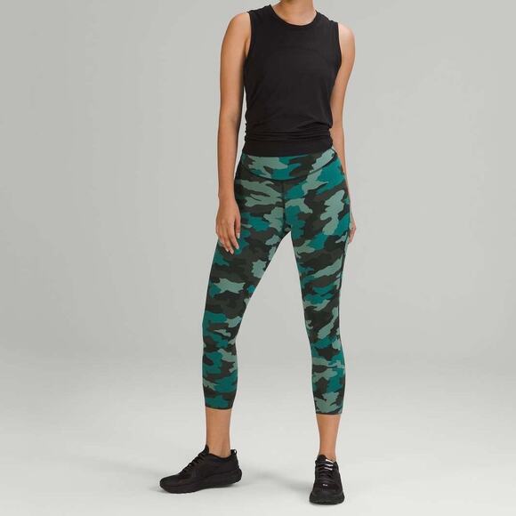 LULULEMON Base Pace High Rise Crop Leggings Heritage 365 Camo Tidewater Teal 12 - Picture 1 of 9